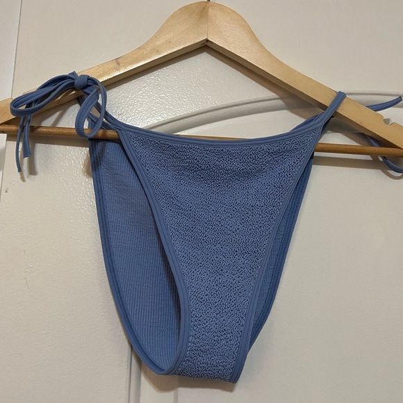 Hunza G Gina seersucker bikini bottoms in metallic denim - Picture 3 of 11